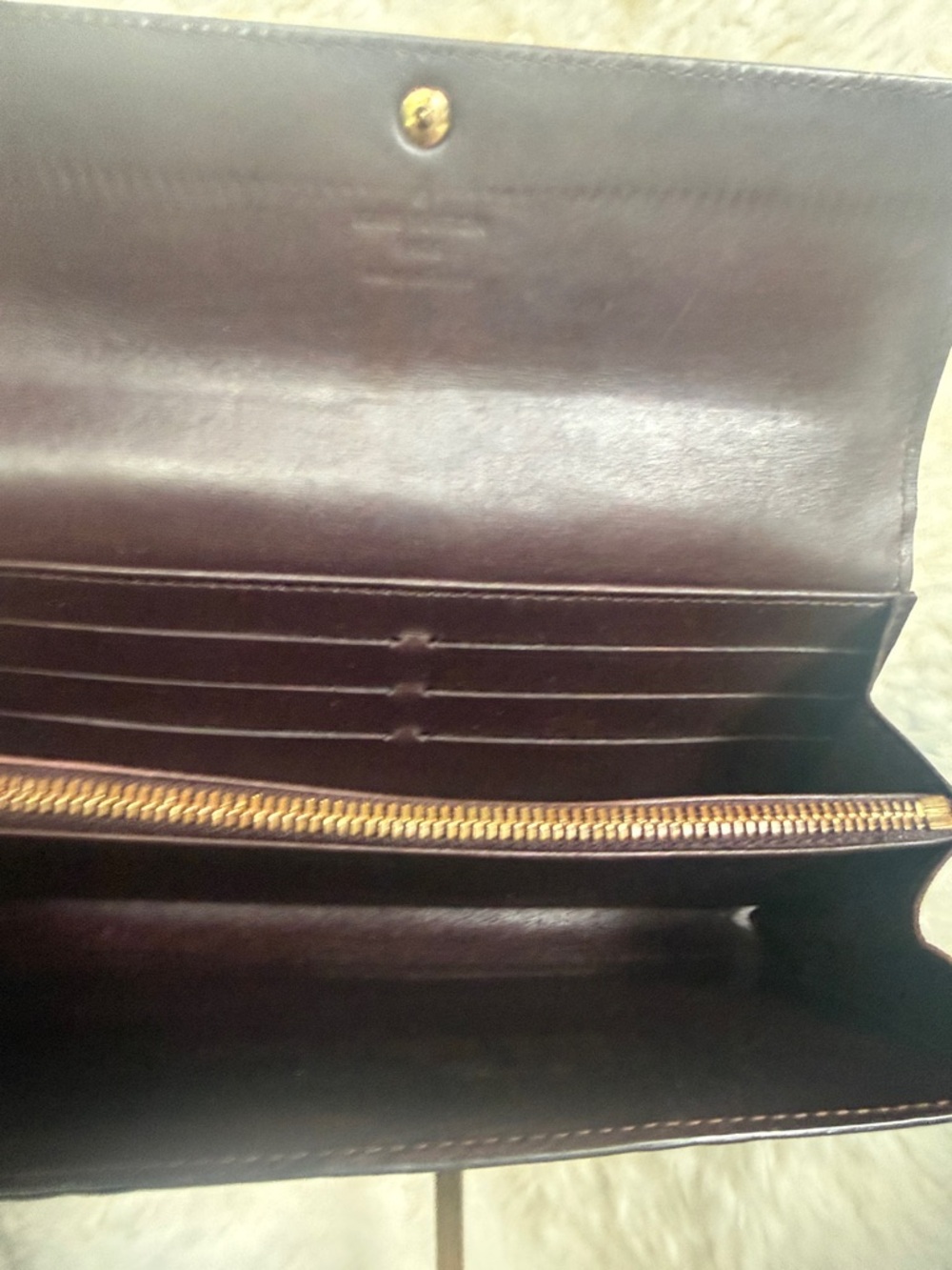 Louis Vuitton Vernis Amarante Sarah Deep Bordeaux Patent Continental Wallet - Picture 5 of 8